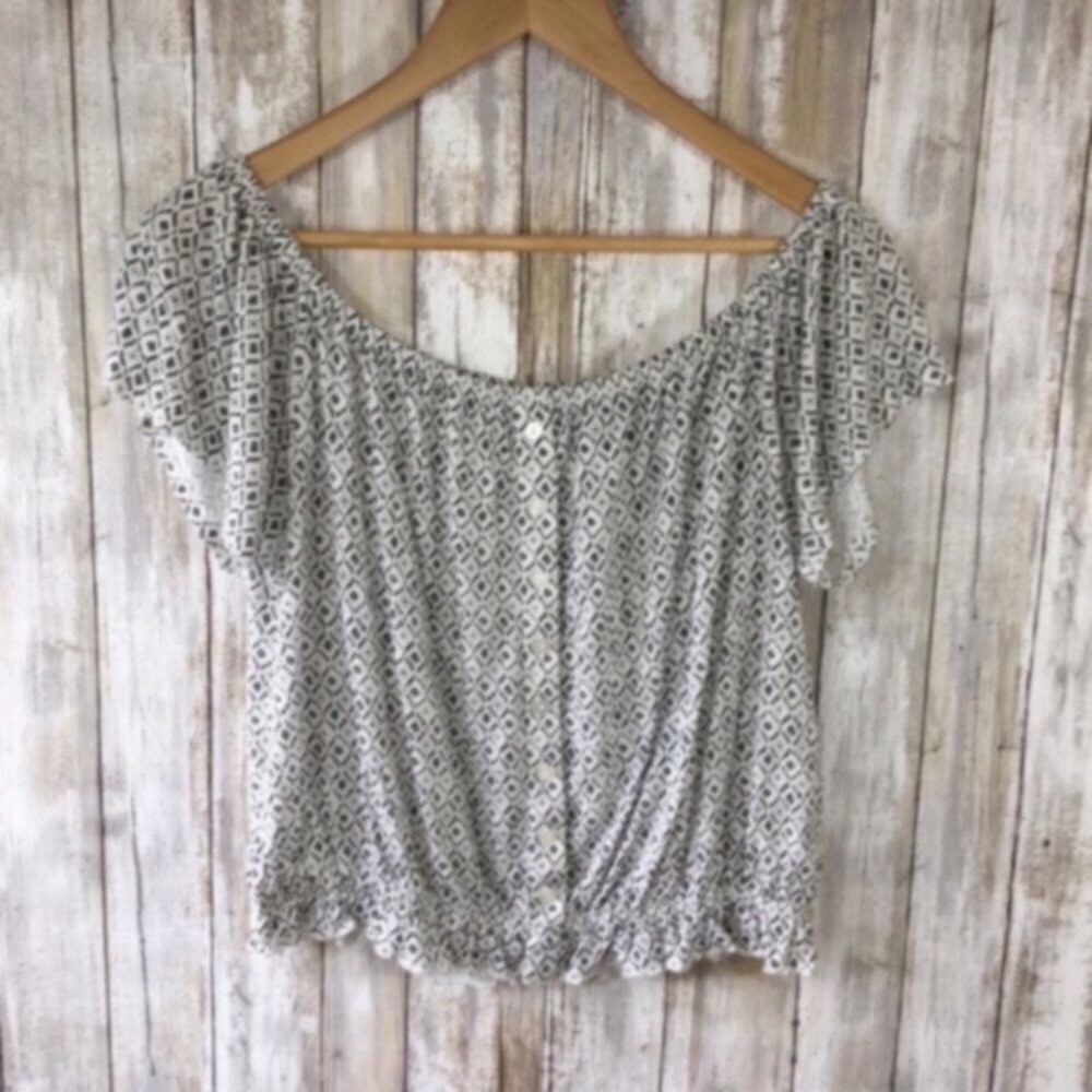 H&M White Off The Shoulder Crop Blouse